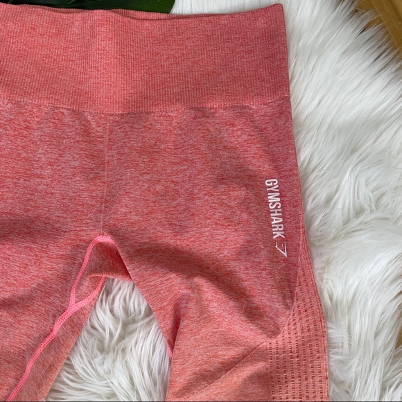 Gymshark Ombre Seamless Coral Peach Set - Picture 11 of 16